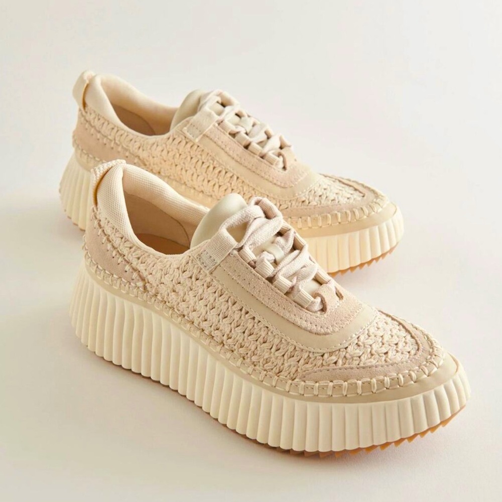 Dolce Vita Dolen casual size 9